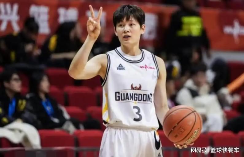 九游官网-惨遭15分大逆转！女篮霸主加时3分惜败：杨力维空砍14分3板4助！